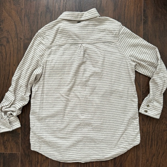 O’neill Large Cream and Gray Striped Button Down Shirt - Picture 2 of 7